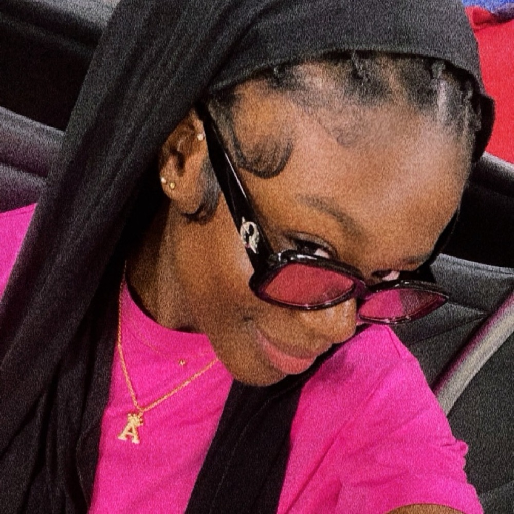 Meet your Posher, Lawal